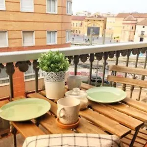 Balcony & Centro Homestay Malaga